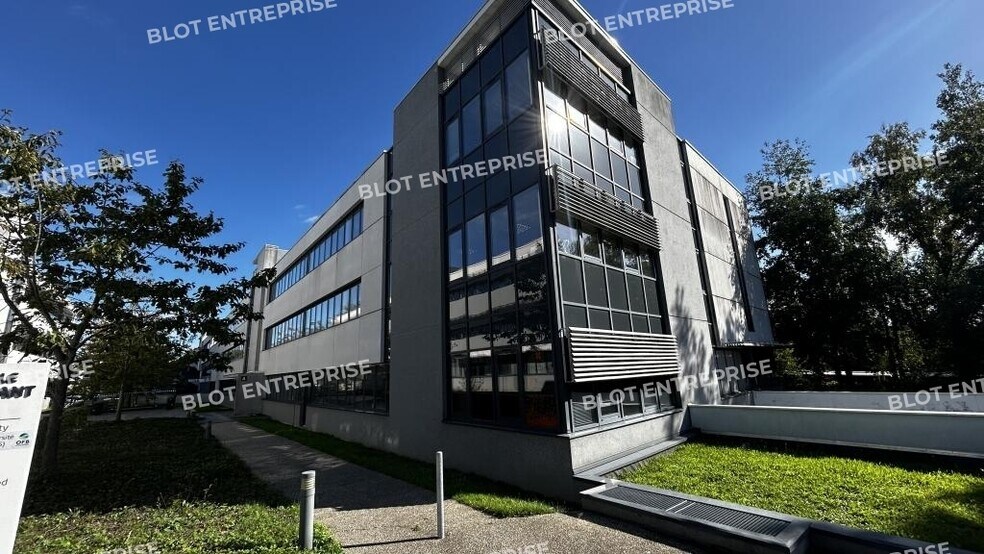 Bureau dans Rennes à louer - Photo de l’immeuble – Image 2 sur 10