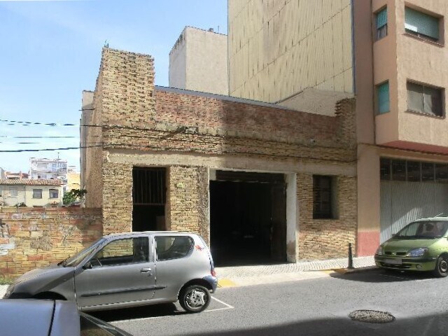 Industriel/Logistique dans Tortosa, Tarragona à vendre - Photo de l’immeuble – Image 2 sur 12