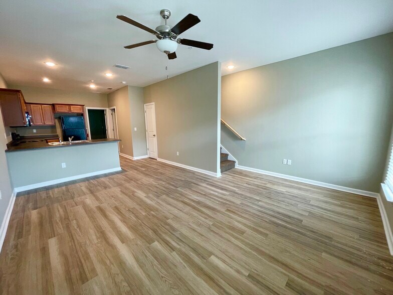 2172-2299 Del Carmel Way, Tallahassee, FL à vendre - Photo de l’immeuble – Image 2 sur 20