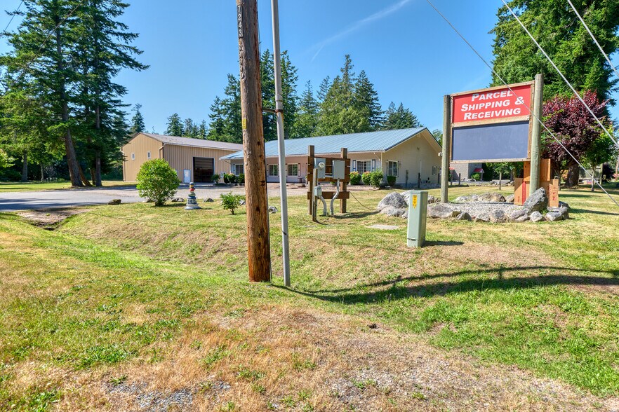 1591 McKenzie Way, Point Roberts, WA à vendre - Photo de l’immeuble – Image 3 sur 11