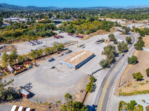13611 Healdsburg Ave, Healdsburg, CA - VUE AÉRIENNE  vue de carte - Image1