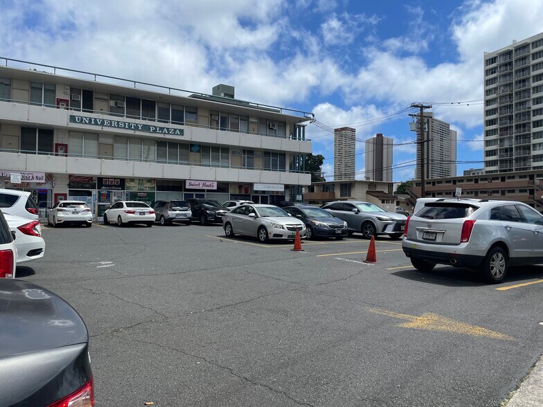 931 University Ave, Honolulu, HI à vendre - Photo de l’immeuble – Image 2 sur 22