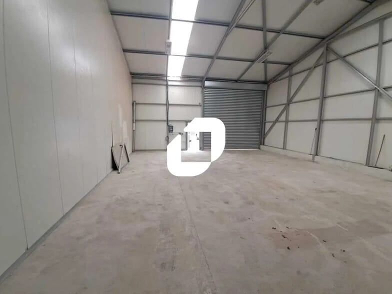 Local d’activités dans Saint-Germain-lès-Arpajon à louer - Photo intérieure – Image 3 sur 6