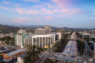 700 N Central Ave, Glendale, CA - VUE AÉRIENNE  vue de carte - Image1