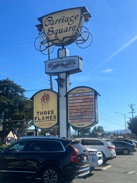 1539-1555 Meridian Ave, San Jose, CA à louer - Photo de l’immeuble – Image 2 sur 3