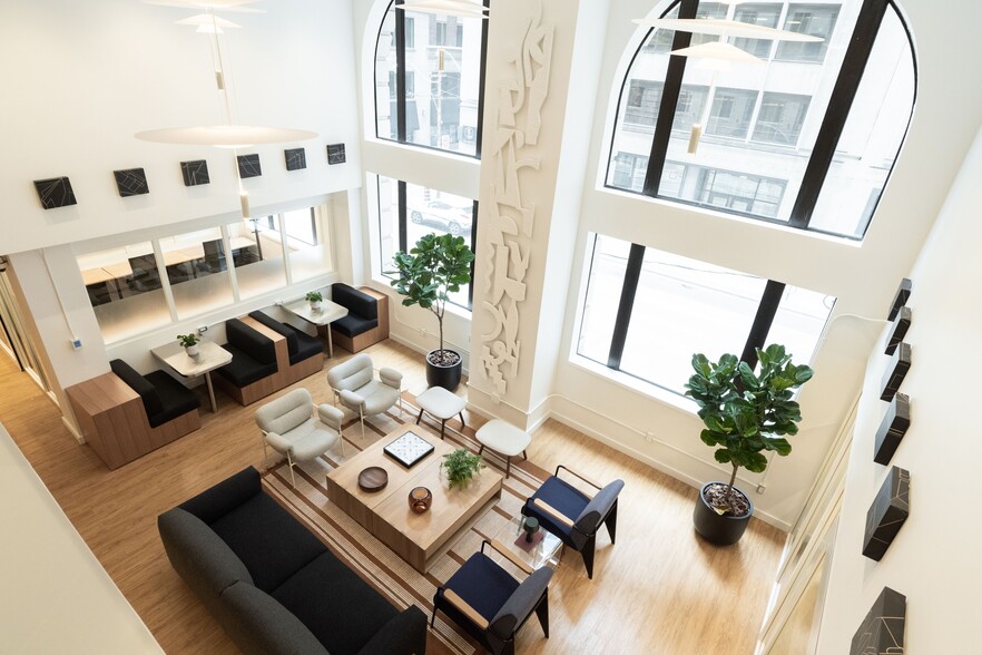 357 Bay St, Toronto, ON à louer - Photo intérieure – Image 3 sur 9