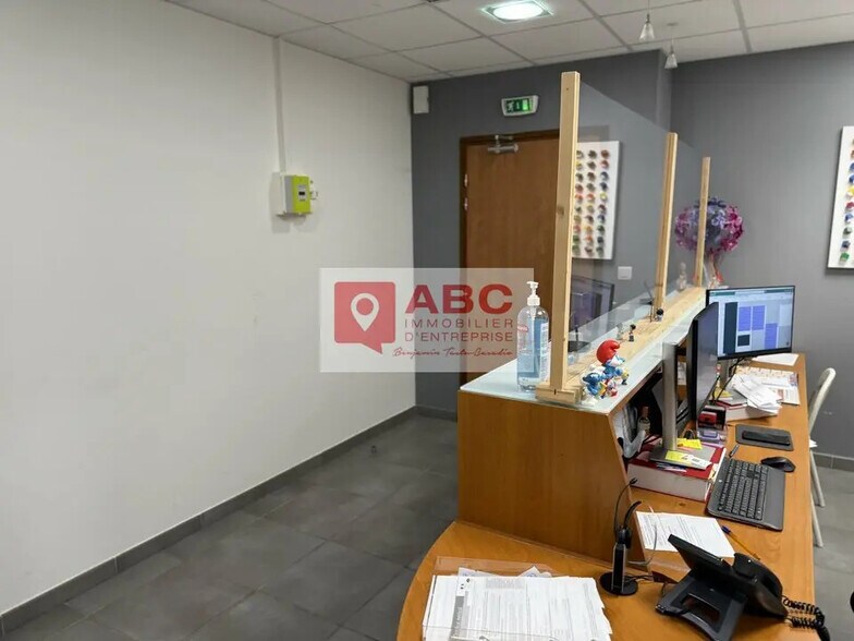 Bureau dans Béziers à louer - Photo de l’immeuble – Image 3 sur 4