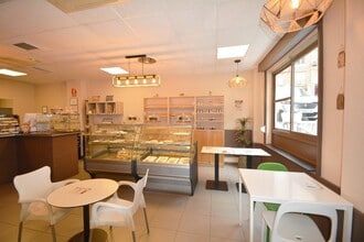 Local commercial dans Las Rozas de Madrid, Madrid à louer Photo intérieure– Image 2 sur 9