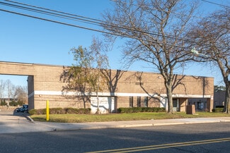 Plus de détails pour 561 Acorn St, Deer Park, NY - Industriel/Logistique à louer