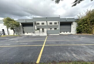 Plus de détails pour 8269 NW 54th St, Miami, FL - Industriel/Logistique à louer