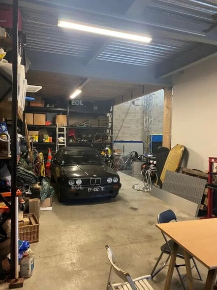 Local d'activités dans Bussy-Saint-Martin à vendre - Photo de l’immeuble – Image 2 sur 5