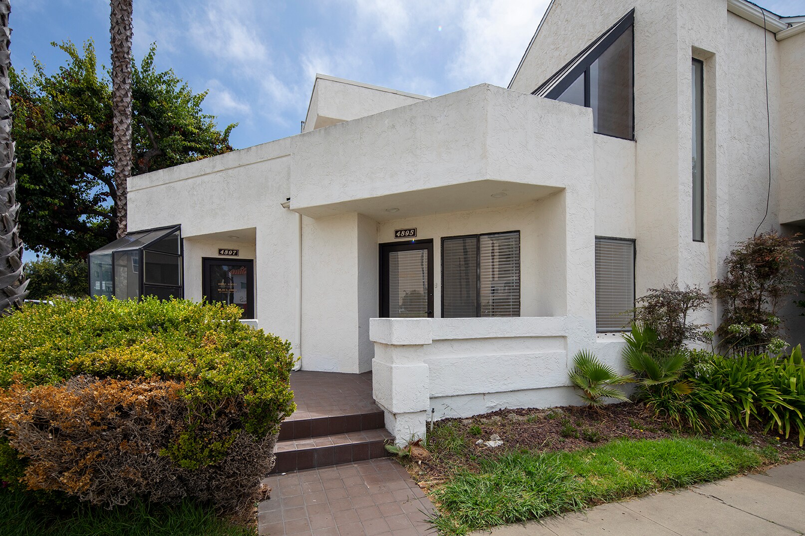 4895 Cass St, San Diego, CA à louer Photo de l’immeuble– Image 1 sur 13