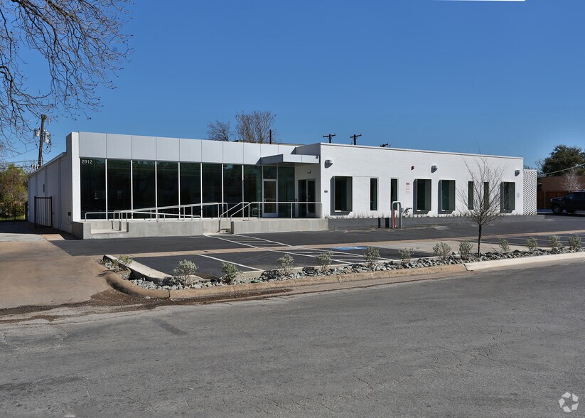 2912 W 6th St, Fort Worth, TX à louer - Photo de l’immeuble – Image 1 sur 12