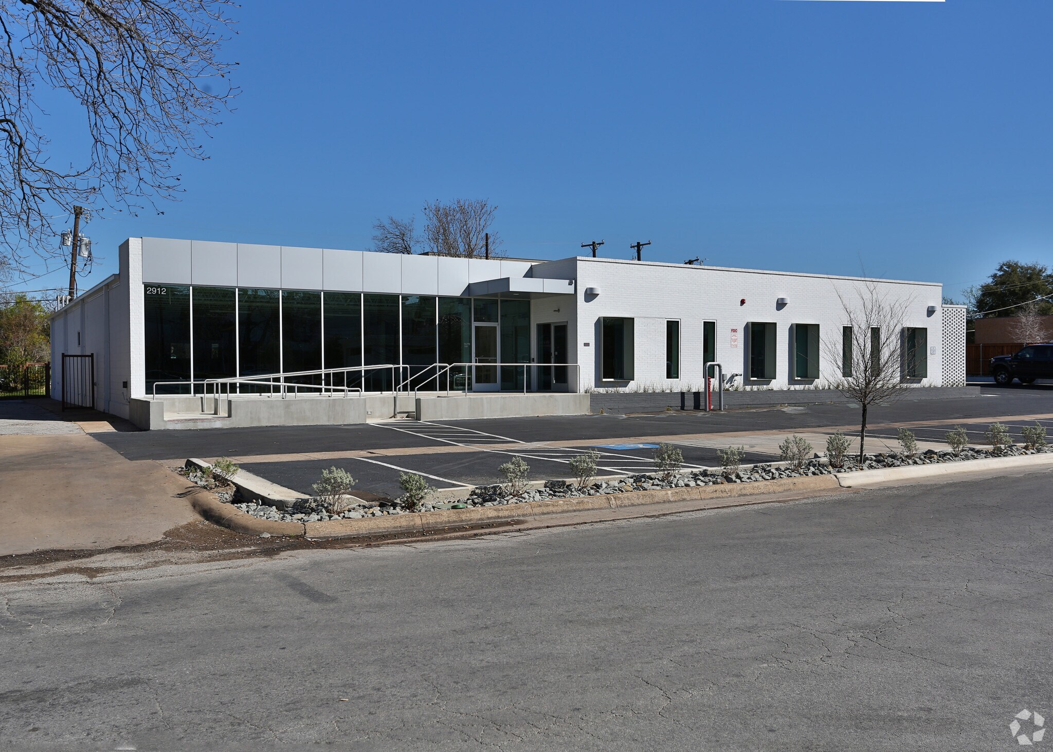 2912 W 6th St, Fort Worth, TX à louer Photo de l’immeuble– Image 1 sur 13