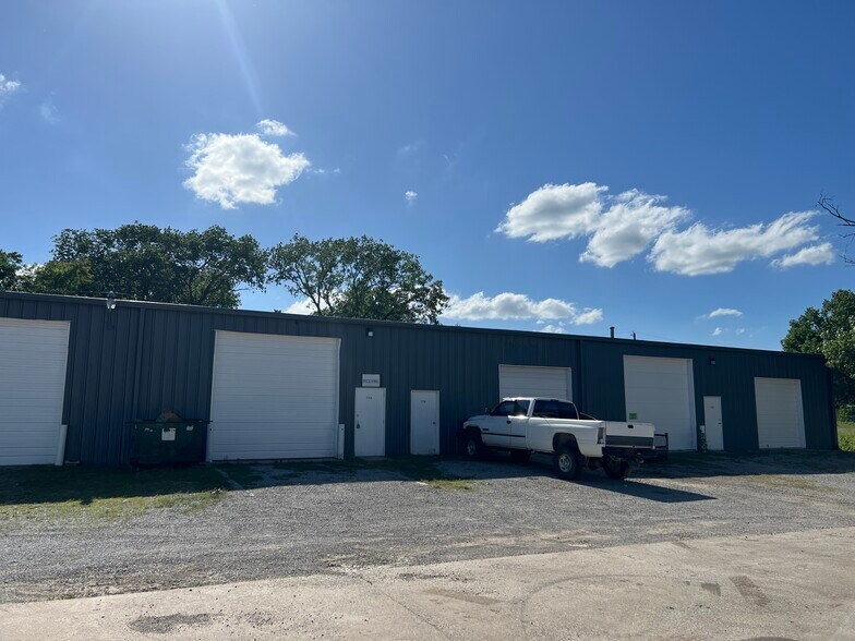 115 NW Adeline Ave, Bartlesville, OK à louer - Photo de l’immeuble – Image 2 sur 7
