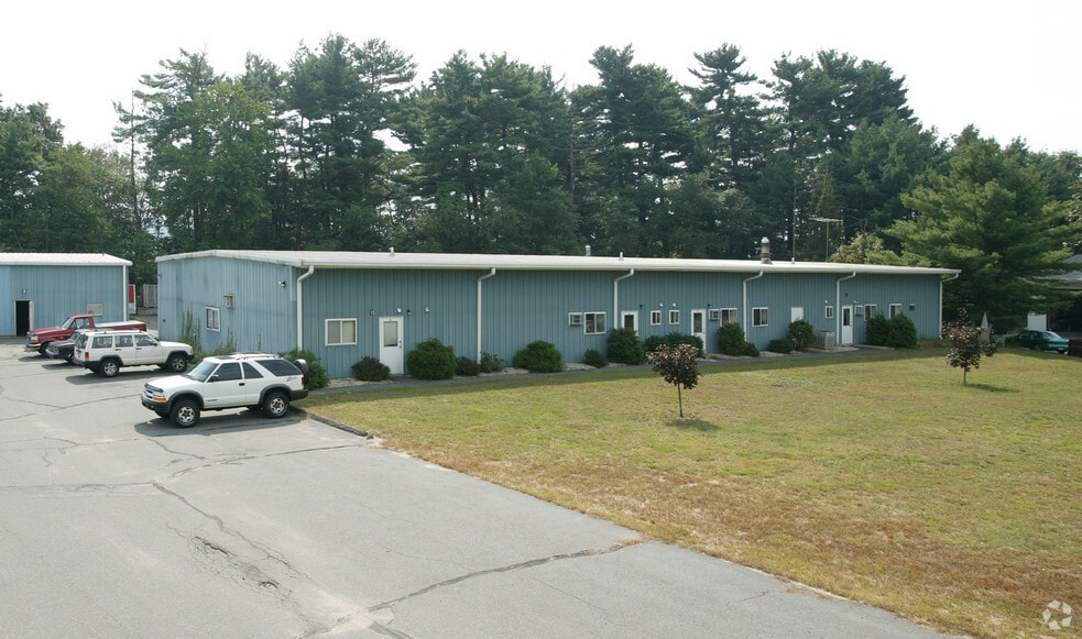 15 Herman Dr, Simsbury, CT à louer - Photo de l’immeuble – Image 2 sur 17
