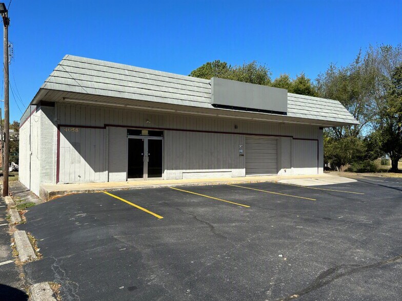 4058 S Memorial Pky, Huntsville, AL à vendre - Photo de l’immeuble – Image 1 sur 22