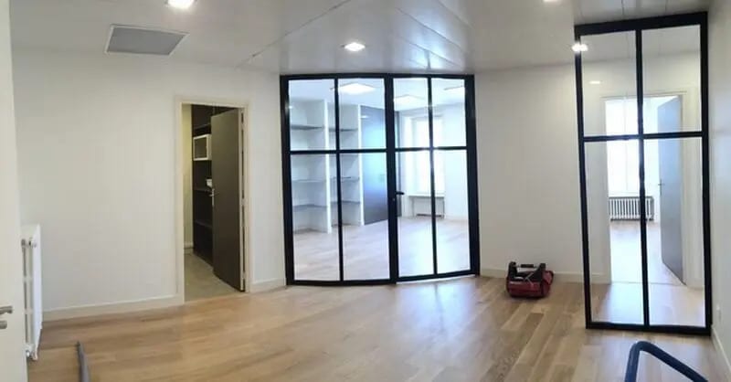 Bureau dans Lyon à louer - Photo de l’immeuble – Image 1 sur 9