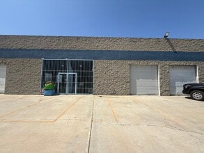 1320 W El Segundo Blvd, Gardena, CA à louer Photo de l’immeuble– Image 1 sur 5