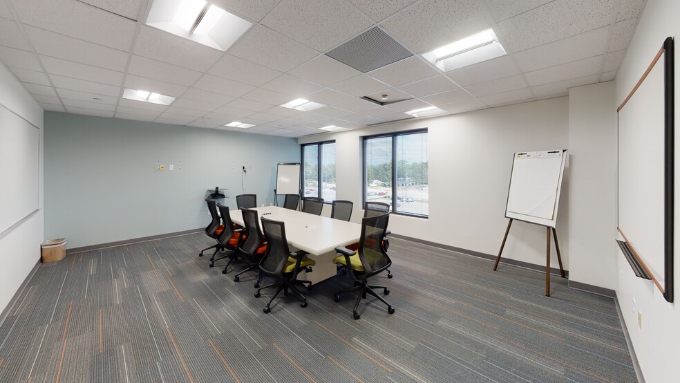 6602 E 75th St, Indianapolis, IN à louer - Photo intérieure – Image 3 sur 25