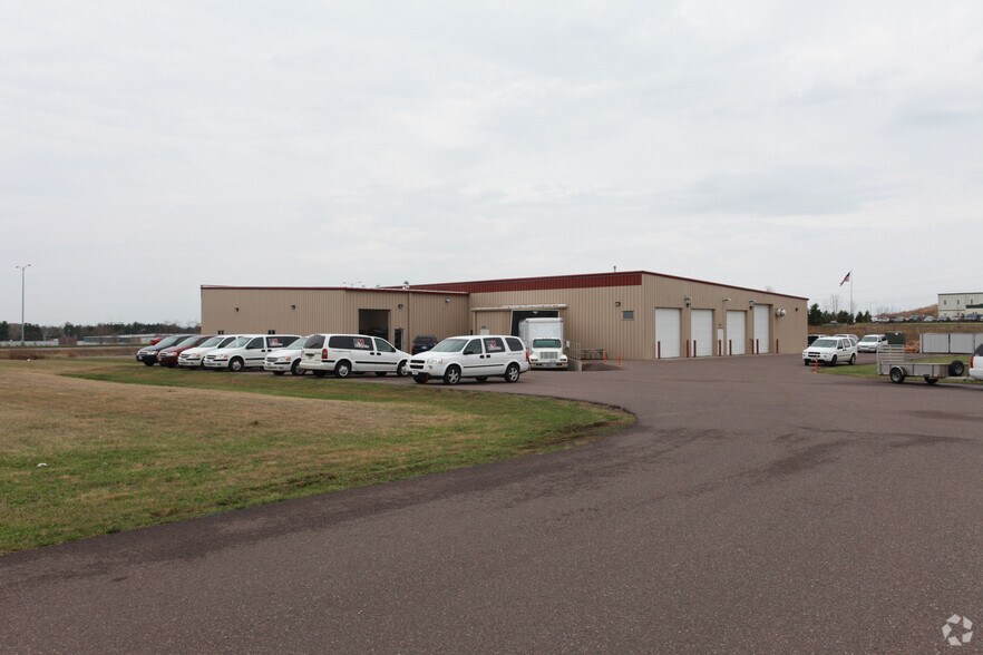2452 Truax Blvd, Eau Claire, WI à louer - Photo de l’immeuble – Image 2 sur 10