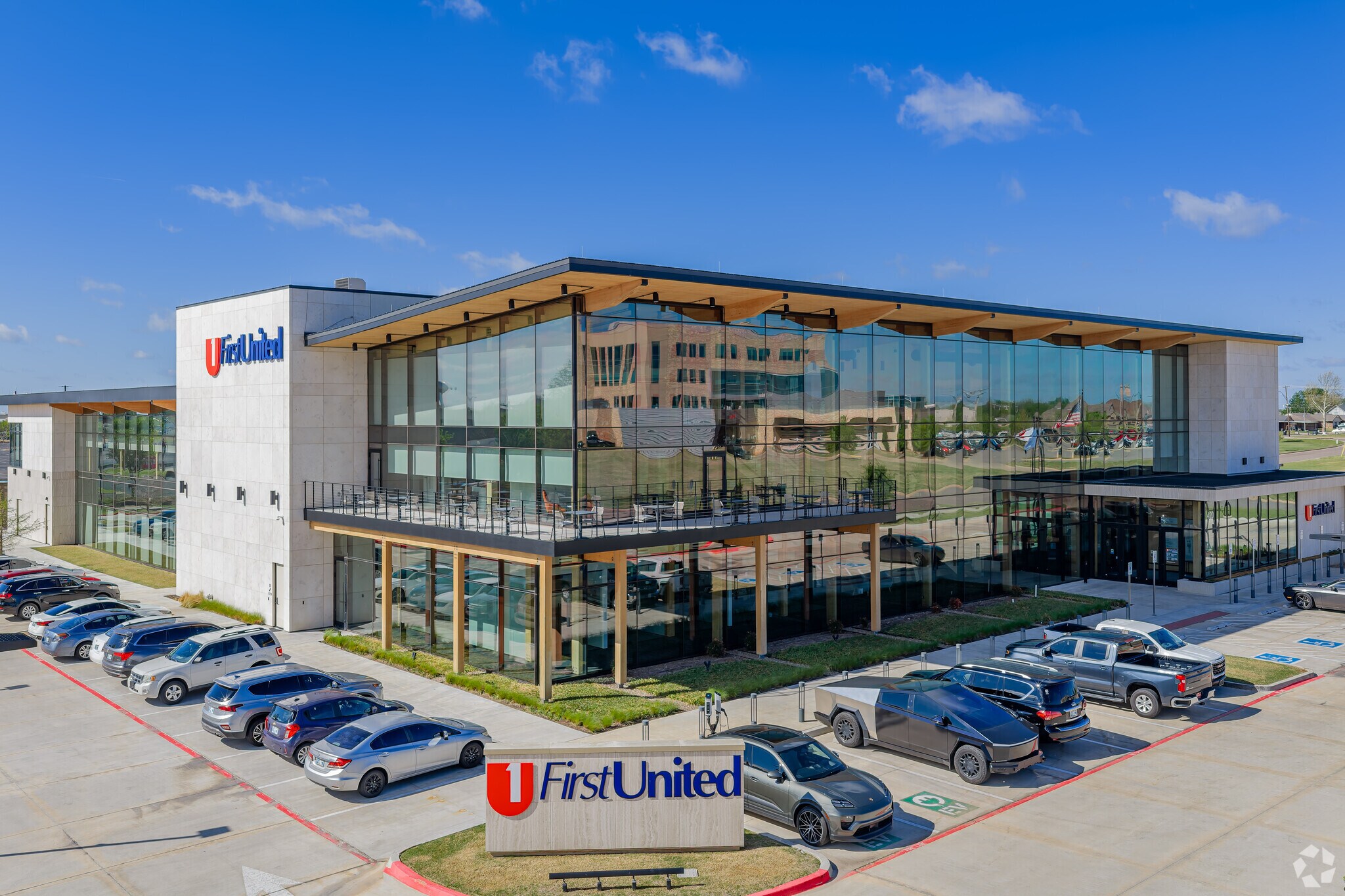 420 SW 6th St, Moore, OK à louer Photo de l’immeuble– Image 1 sur 18