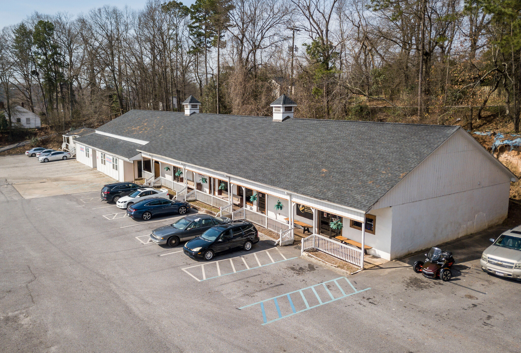 3904-3910 Augusta Rd, Greenville, SC à louer Photo principale– Image 1 sur 15