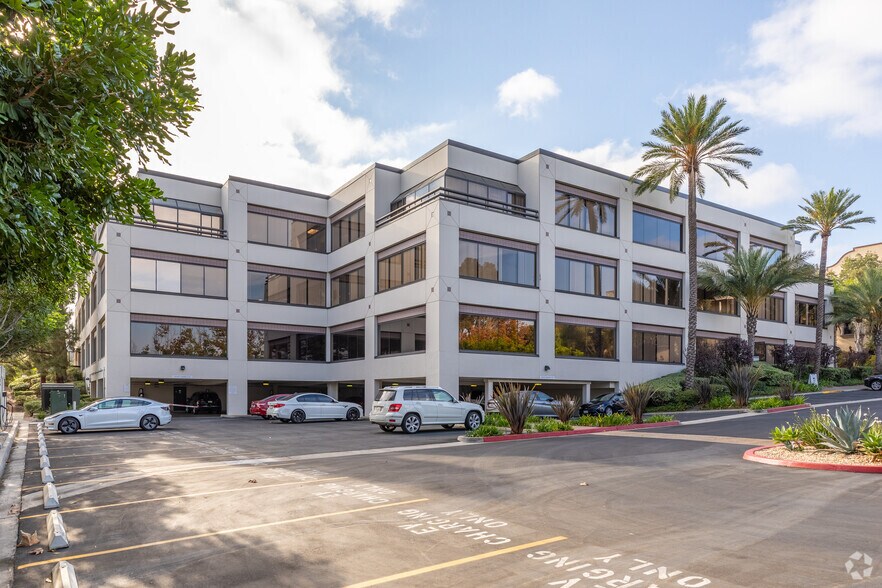 12555 High Bluff Dr, San Diego, CA à louer - Photo de l’immeuble – Image 3 sur 13