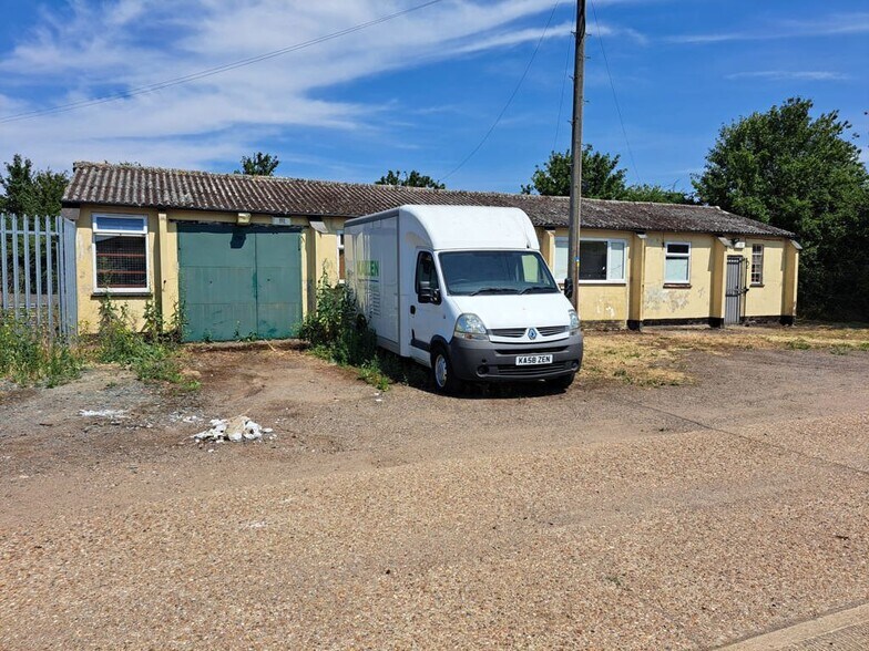 Moor Rd, Great Staughton à louer - Photo de l’immeuble – Image 2 sur 2
