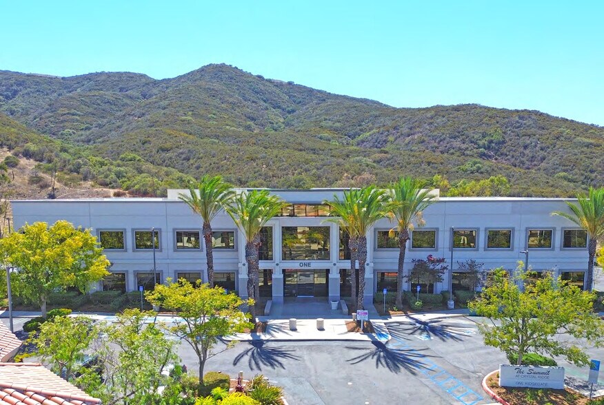1 Ridgegate Dr, Temecula, CA à louer - Photo de l’immeuble – Image 1 sur 5