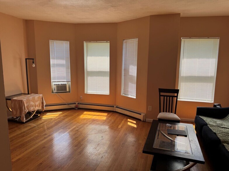 1107 Harrison Ave, Boston, MA à vendre - Photo de l’immeuble – Image 2 sur 10