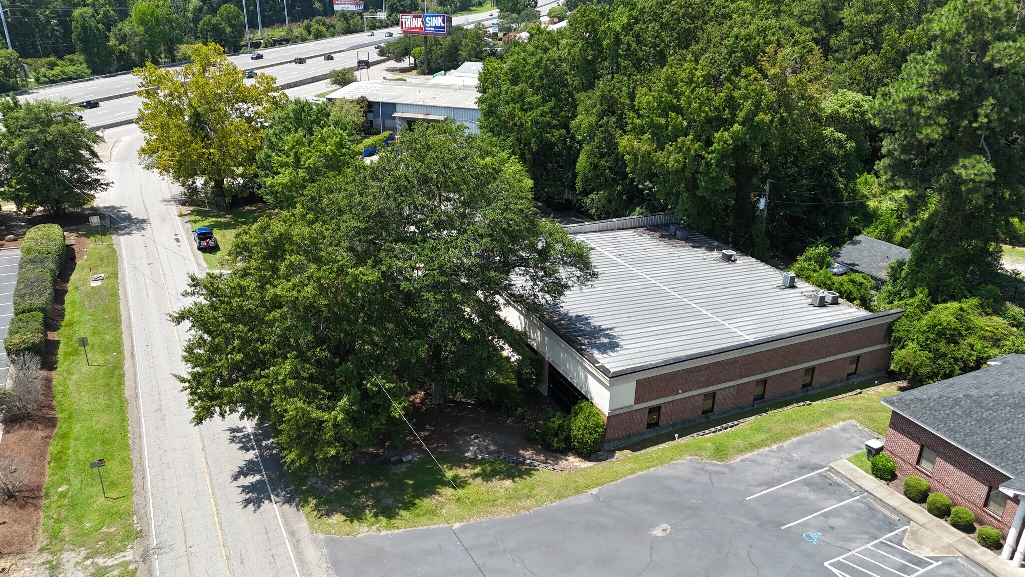 305 Stoneridge Dr, Columbia, SC à vendre Photo de l’immeuble– Image 1 sur 26