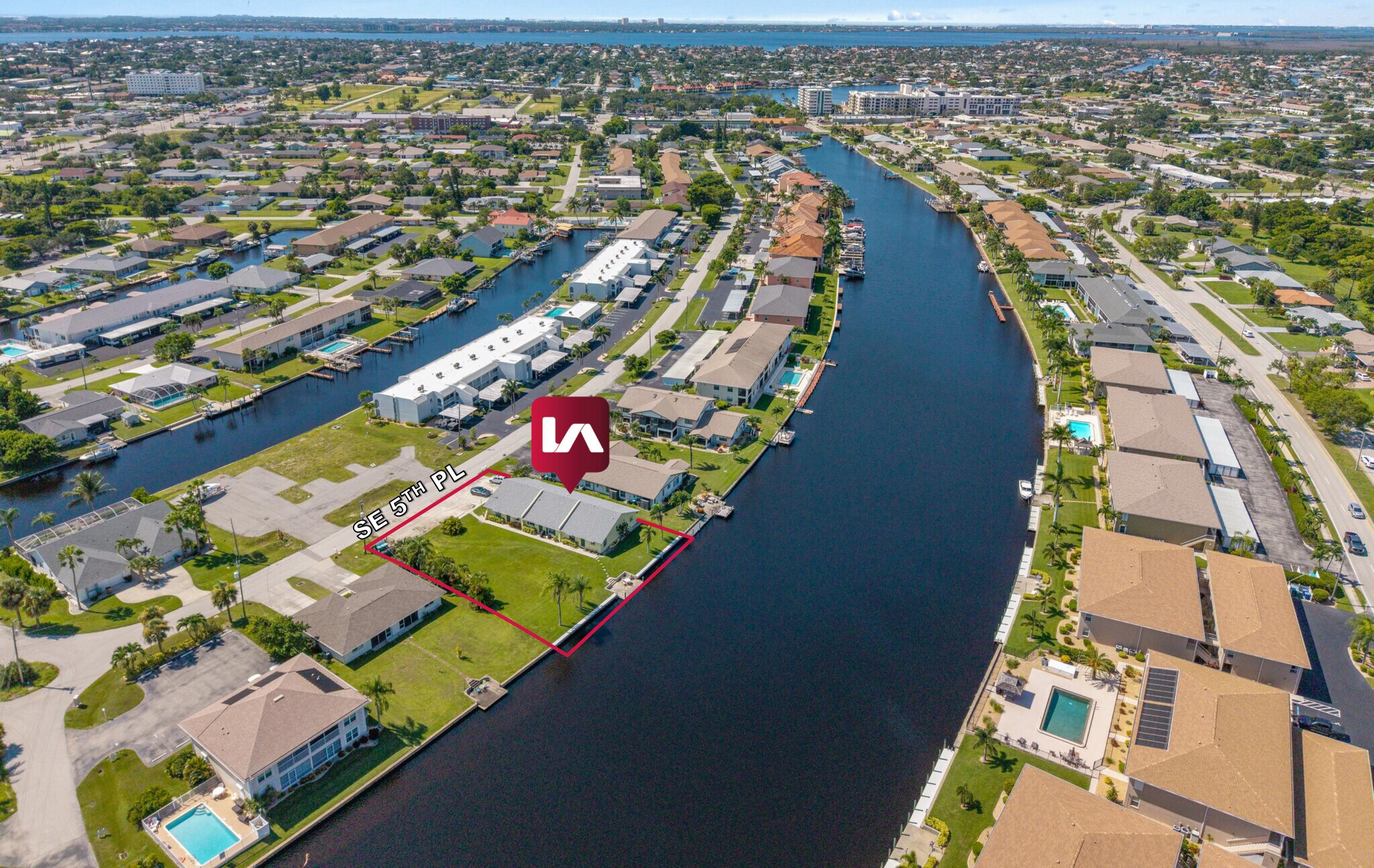 4520 SE 5th Pl, Cape Coral, FL à vendre Aérien– Image 1 sur 7