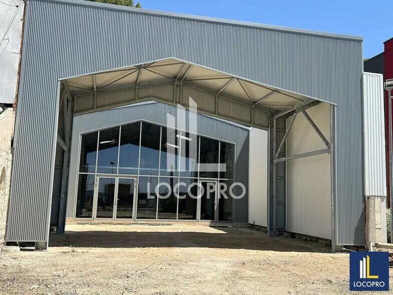 Local commercial dans Vitrolles à louer - Photo de l’immeuble – Image 3 sur 4