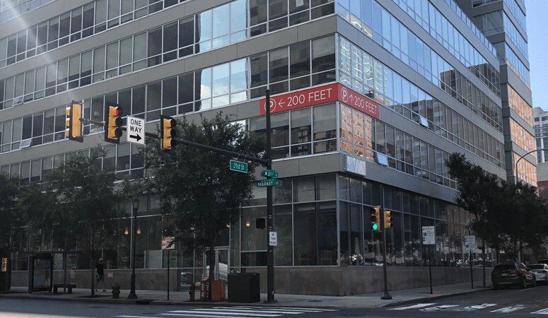 2040 Market St, Philadelphia, PA à louer - Photo de l’immeuble – Image 2 sur 7