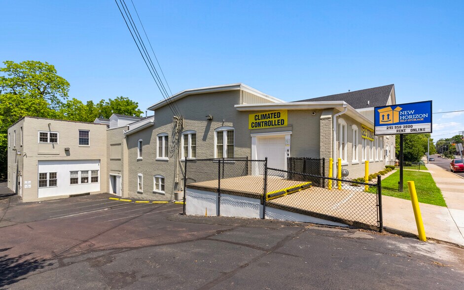 113 E Chestnut St, Souderton, PA à louer - Photo principale – Image 1 sur 20
