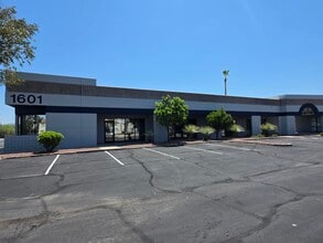 1601 S Pantano Rd, Tucson, AZ à louer Photo de l’immeuble– Image 1 sur 2