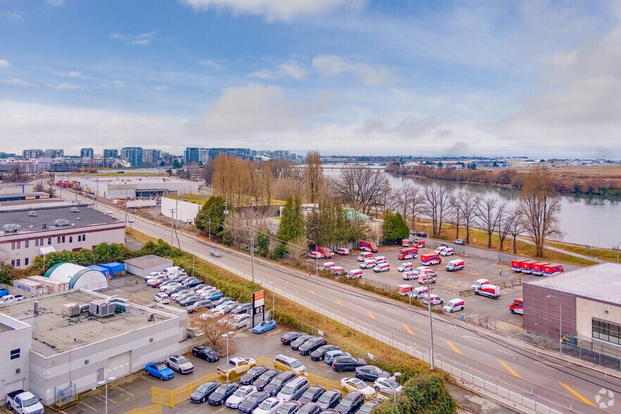 7580 River Rd, Richmond, BC à louer - Photo de l’immeuble – Image 2 sur 2