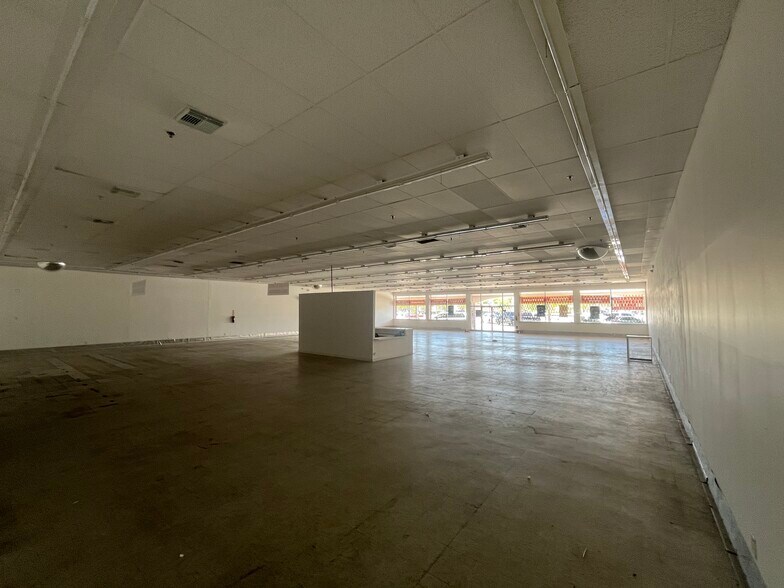 1321 N Dixie Hwy, Lake Worth Beach, FL à louer - Photo de l’immeuble – Image 2 sur 6