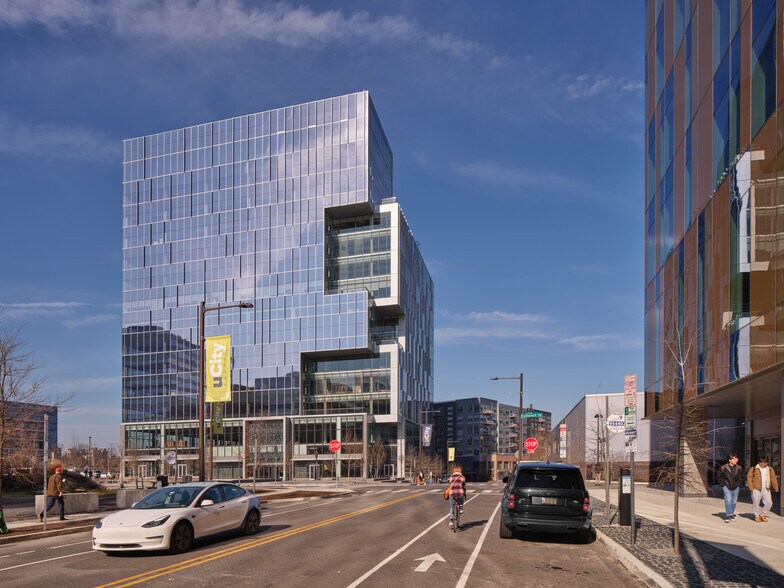 25 N 38th St, Philadelphia, PA à louer - Photo de l’immeuble – Image 2 sur 7