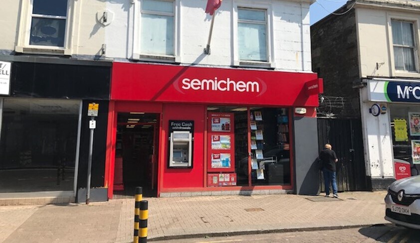 102-104 Argyll St, Dunoon à vendre Photo de l’immeuble– Image 1 sur 2