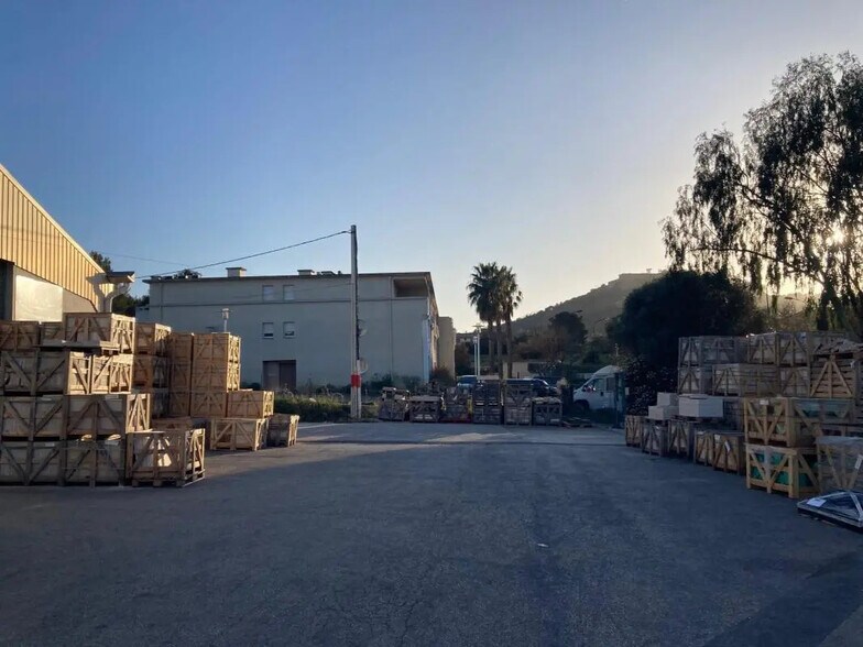 Bureau dans Six-Fours-les-Plages à louer - Photo de l’immeuble – Image 3 sur 10