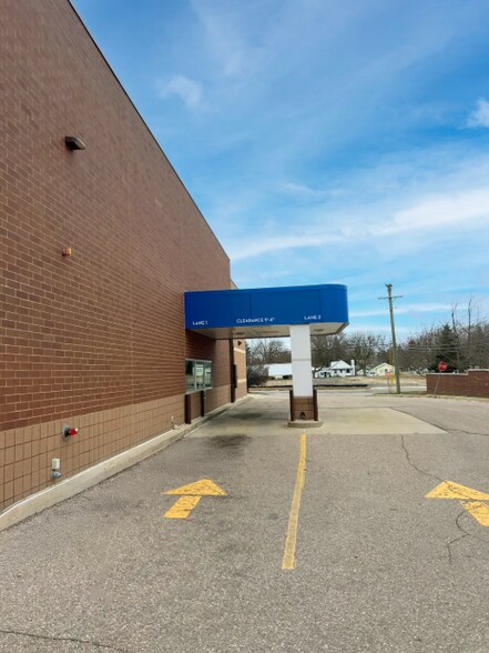1186 Baldwin Ave, Pontiac, MI à louer - Photo de l’immeuble – Image 3 sur 6