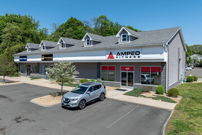 Plus de détails pour 699 Enfield St, Enfield, CT - Local commercial à vendre