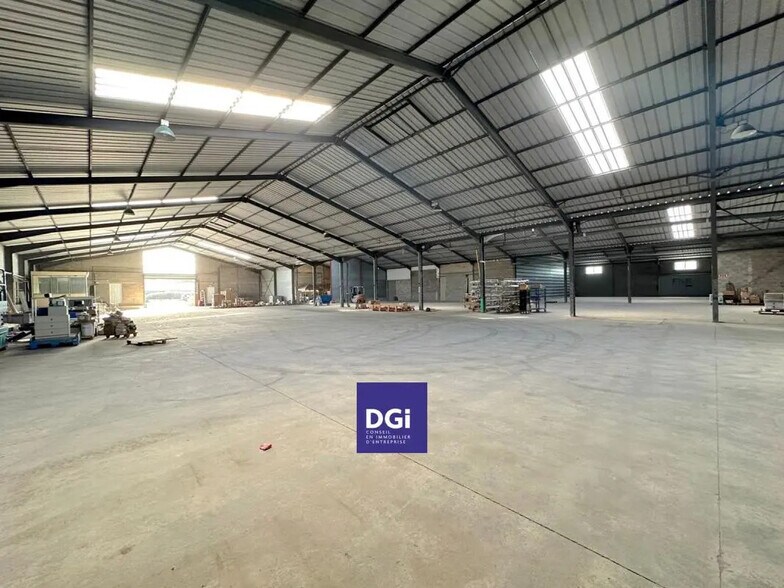Industriel/Logistique dans Vauvert à louer - Photo intérieure – Image 2 sur 4