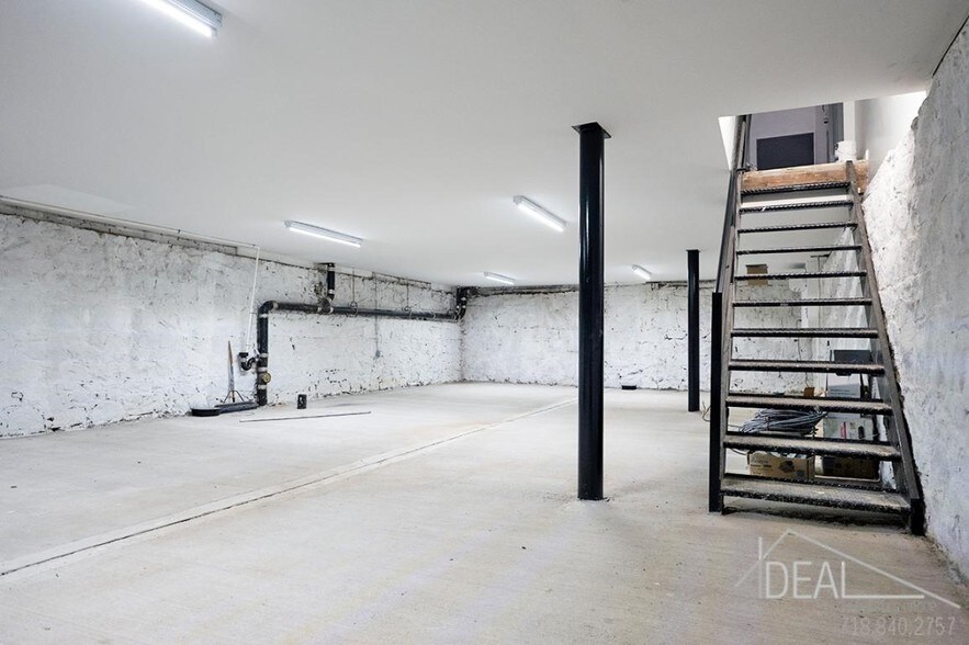 69 Underhill Ave, Brooklyn, NY à vendre - Photo de l’immeuble – Image 3 sur 6