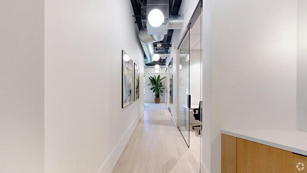 9840-9850 N Central Expy, Dallas, TX à louer - Numérisation 3D Matterport – Image 3 sur 28