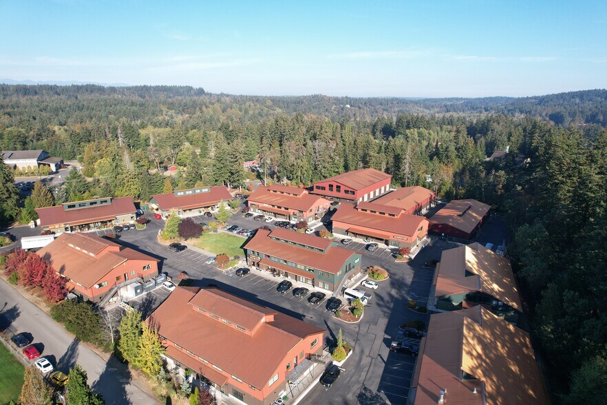 9727 Coppertop Loop NE, Bainbridge Island, WA à vendre - Aérien – Image 2 sur 2