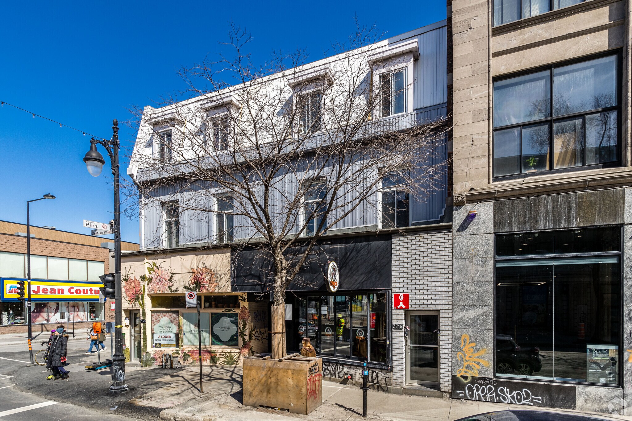 3723-3725 Boul Saint Laurent, Montréal, QC à louer Photo de l’immeuble– Image 1 sur 4