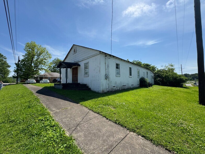 1530 McDaniel Ave, Anniston, AL à vendre - Photo de l’immeuble – Image 3 sur 14